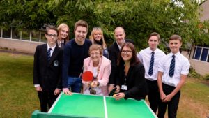 Front L-R Sports Committee Members Matthew Powell, Scarlett Bambridge, Harry Walters and Jacob Lumbert with (behind L-R) Deputy Head Samantha Jones, Mike Davis from RECOUP, Dawn Richardson from High Peak School and Sport Partnership, Scott Reid from Nestle Waters and High Peak Mayor Councillor Linda Grooby. (Foto: Recoup)